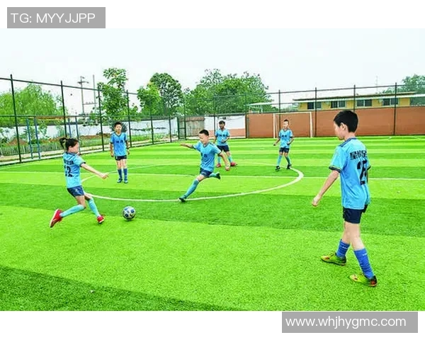 小学足球队星期天训练计划安排培养团队精神与技能提升的全方位方案 小学足球队星期天训练计划安排培养团队精神与技能提升的全方位方案