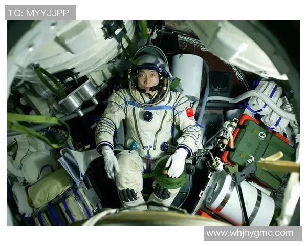 绿茵巨星齐聚同框闪耀见证球队荣耀时刻 绿茵巨星齐聚同框闪耀见证球队荣耀时刻